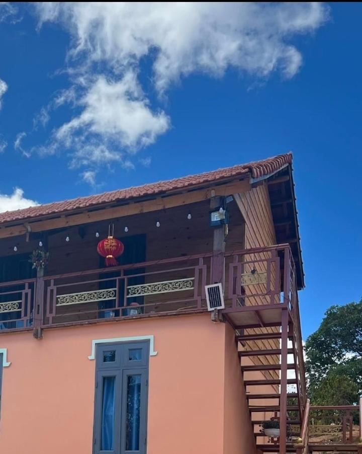 Farm Co Chu Tuan Ha Bed & Breakfast ดาลัด ภายนอก รูปภาพ